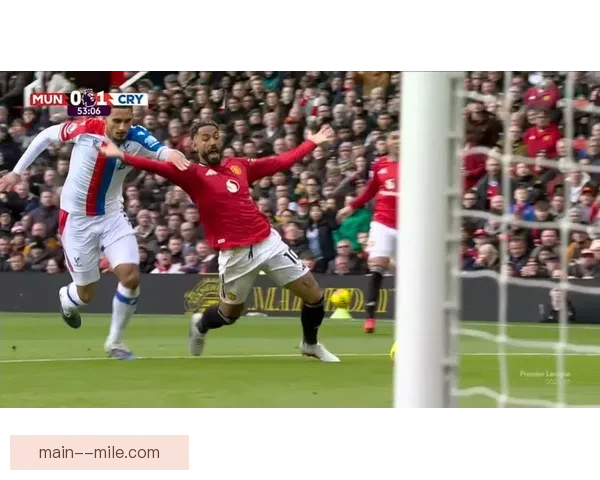 B费点球绝杀打破僵局 曼联逆转局势展现强大决心 B费点球绝杀打破僵局 曼联逆转局势展现强大决心