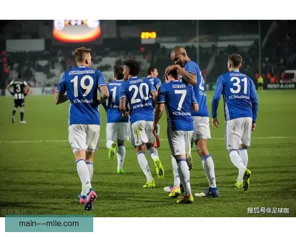横滨FC惨遭降级跌入J2联赛 迎接重建之路的新挑战 横滨FC惨遭降级跌入J2联赛 迎接重建之路的新挑战